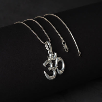 Spiritual OM Pendant: A Symbol of Harmony and Enlightenment (92.5% purity) OM Pendant for Men & Women Pure Silver Locket